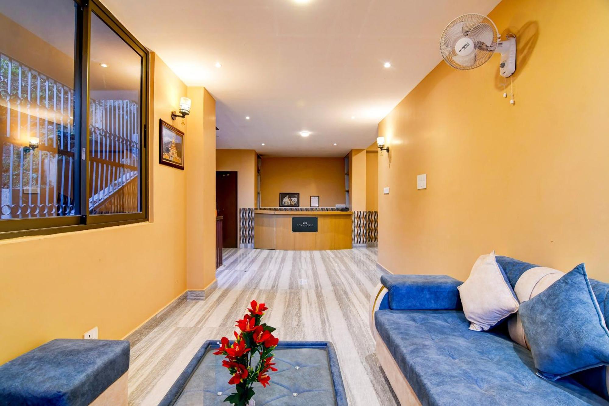 Super Townhouse Downtown Gangtok Hotel Exterior photo